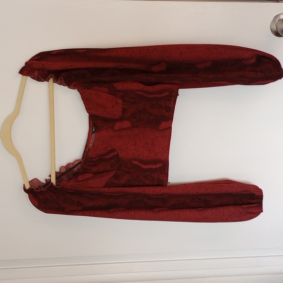 SHEIN Tops - Shein red snakeskin pattern size S crop top